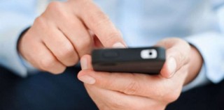 Patente, i 18enni la posticipano: meglio lo smartphone