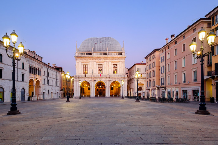 Brescia, Fogli rosa: superata quota 6.500, rischio collasso