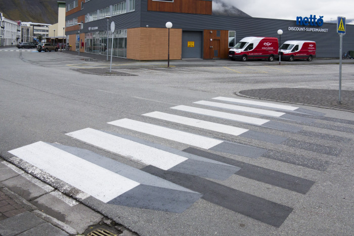Sicurezza stradale, perché si parla di strisce pedonali 3D?