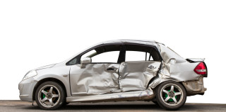 Smartphone al volante? Mai. Lo dice chi analizza gli incidenti