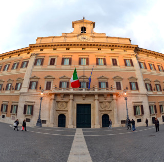 Commissione Trasporti chiama Governo: la crisi della Motorizzazione va risolta