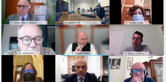 Esami di guida, Cancelleri: nel prossimo Dpcm proporremo ok a moto e patenti professionali in zone rosse