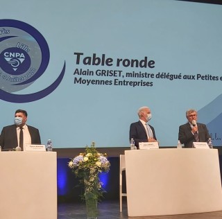 Autoscuole francesi: sì alla tecnologia, da usare in aula
