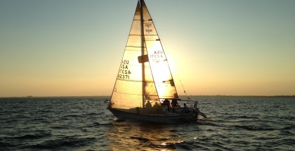 jarrett-fifield-sailing-unsplash (1)