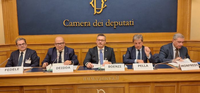 La sicurezza dei bambini in auto è una responsabilità di tutti.