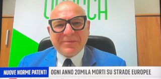 Nuova direttiva patenti: patente B a 17 anni