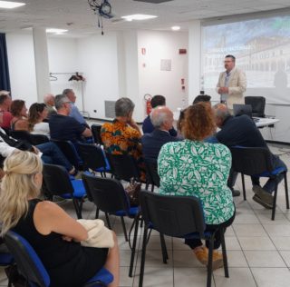 Martedì 16 giugno sera si è svolta la riunione associativa delle autoscuole di Torino